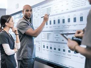 Gemeinsam mehr erreichen mit dem Microsoft Surface Hub  live im Video